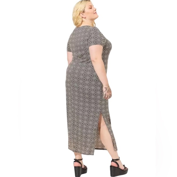 Torrid Super Soft Knits Tribal Print Side Slit Maxi Dress Plus Size 2X Brown - Picture 2 of 12